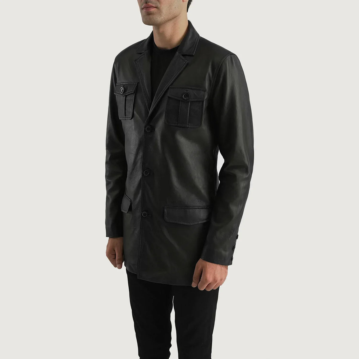 Black Sheepskin leather Blazer - Vista trasera con ajuste entallado en hombros y bajo impecable