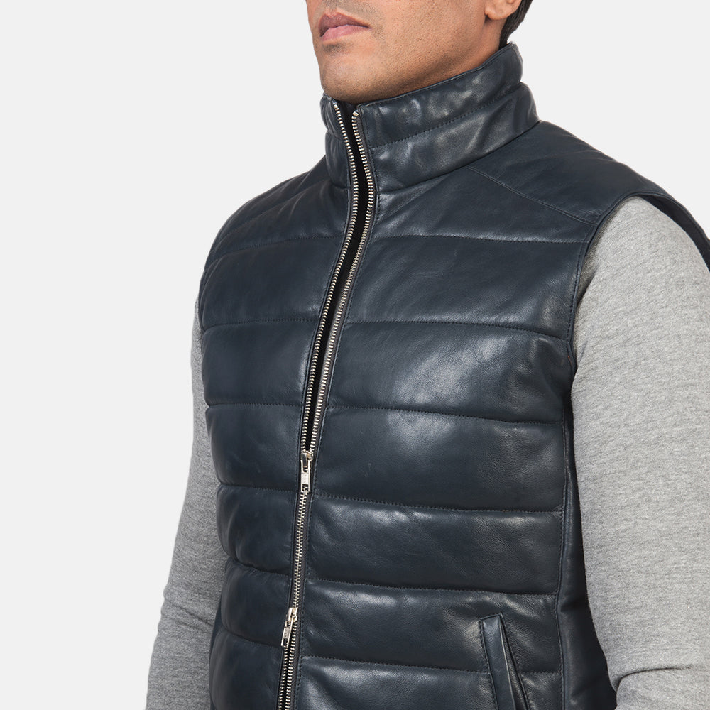 Vista interior Showing Quilted Polyester Lining &amp; Dos bolsillos interiores