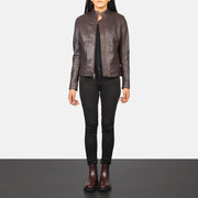 
Rumella Chaqueta Biker de Cuero para Mujer - Vista lateral mostrando el corte ergonómico de mangas
