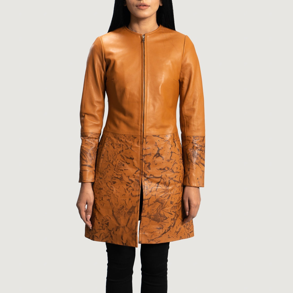 Women's Sandy Tan Dye Leather Coat in Tan Brown Sheepskin Dip &amp;Amp; Dye - Vista frontal y silueta a medida | Comprar online