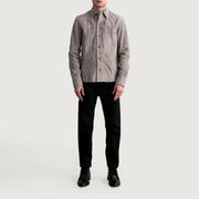 
Vista de detalle of Shirt & Buttons Hardware on Scout Gris Suede Leather Shirt para Hombre