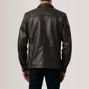 Detalle de cerca del cuello y cremalleras en Sean Marrón Leather Classic Chaqueta de Cuero para Hombre For Men