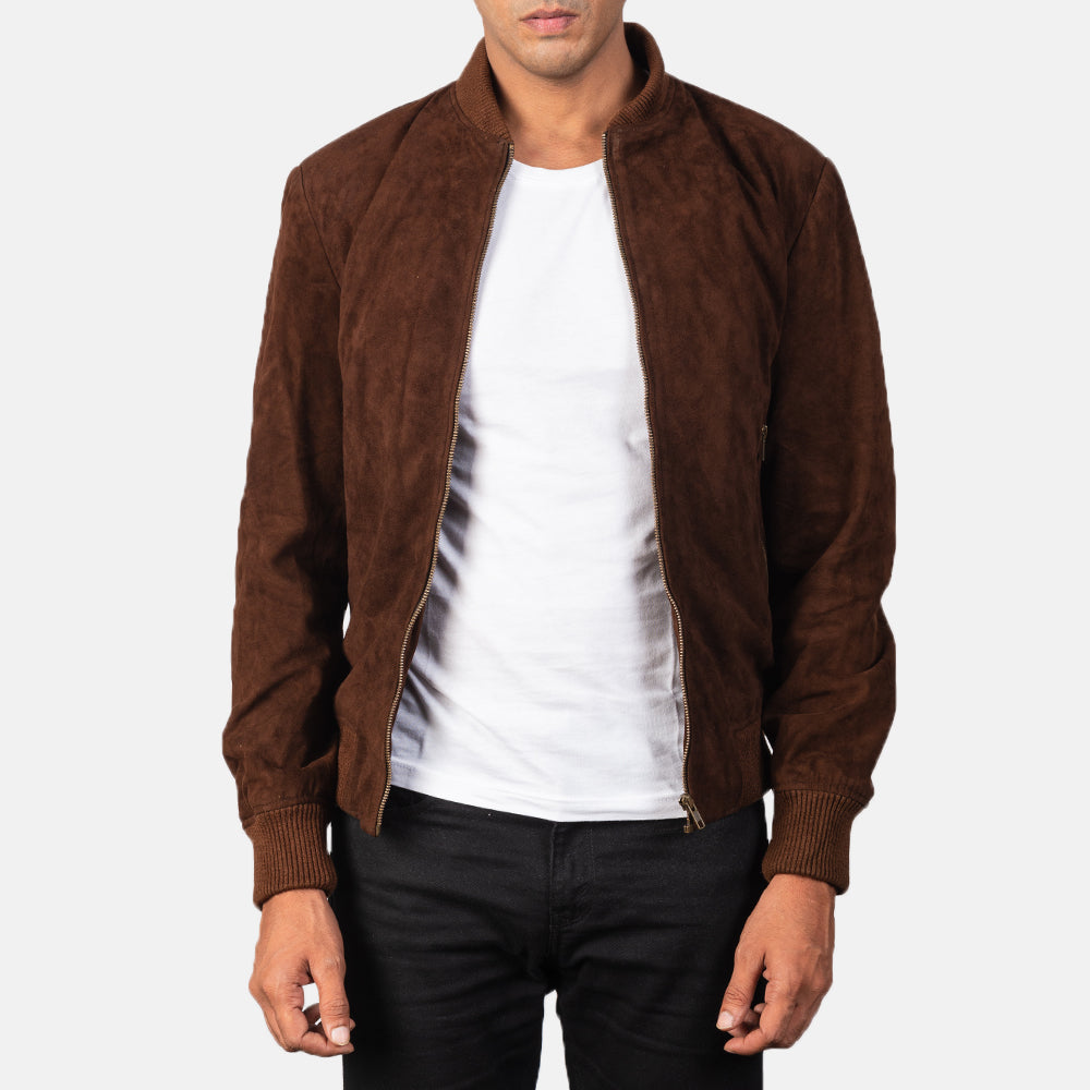 Men's Shane Dark Mocha Brown Suede Bomber Jacket in Dark Brown Goatskin Suede - Vista frontal y silueta a medida | Comprar online