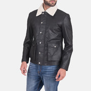 
Snow Cole Negro Chaqueta de Cuero para Hombre in Black Goatskin Leather - Vista frontal y silueta entallada | Comprar online