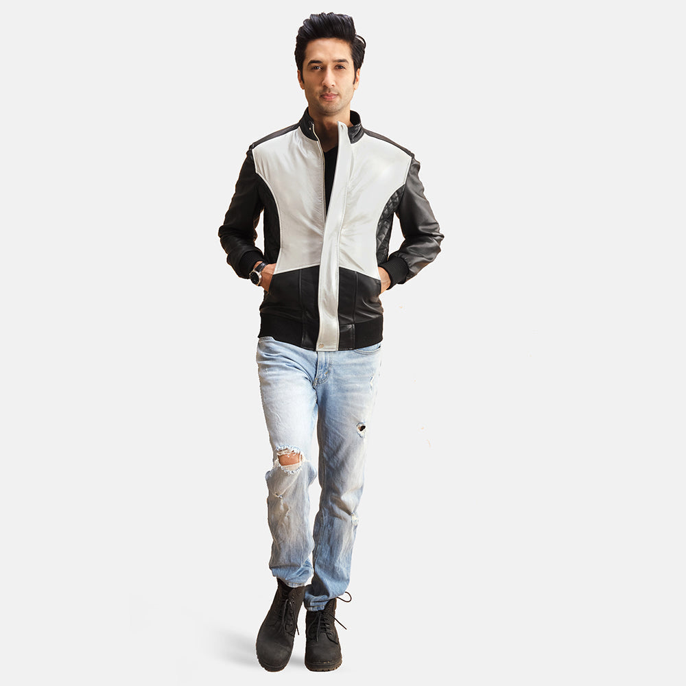 Detalle de cerca of Band with snap button &amp; Zipper with button flap Hardware on Spade Silver Negro Cazadora Bomber de Cuero para Hombre