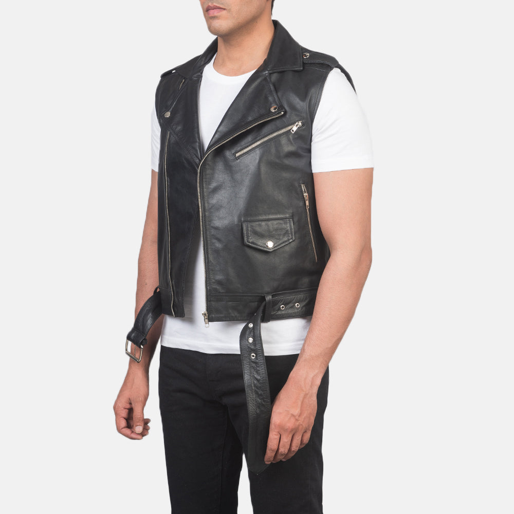 Black Cowhide Leather Biker Jacket - Vista trasera con ajuste entallado en hombros y bajo impecable