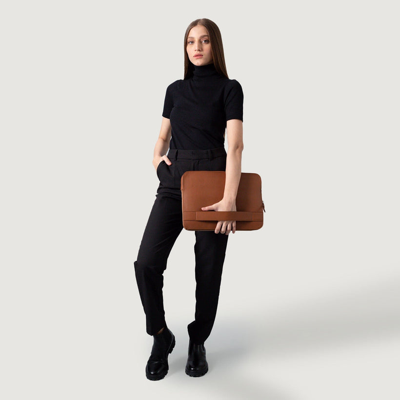 The Baxter Leather Laptop Sleeve para Mujer