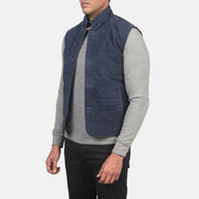 
Blue Goatskin Suede Leather Vest - Vista posterior con hombros definidos y bajo impecable