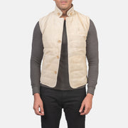 
Tony Off-Blanco Suede Vest para Hombre in Off-White Goatskin Suede - Vista frontal y silueta entallada | Comprar online