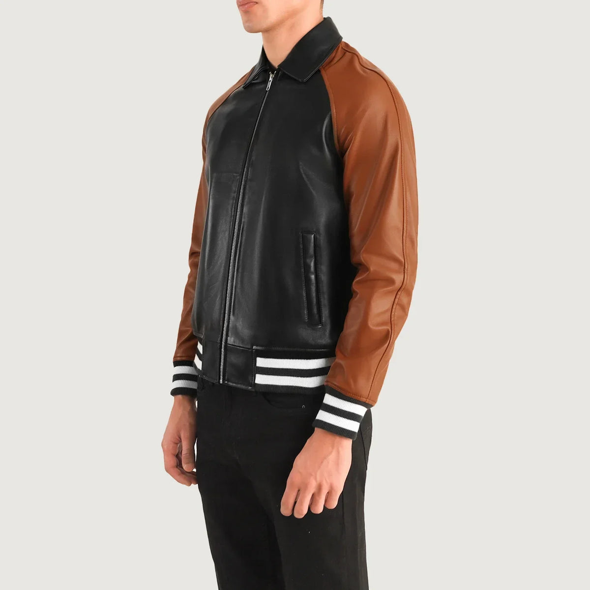 
Blue Sheepskin Leather Varsity Jacket - Vista posterior con hombros definidos y bajo impecable