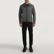 
Wesley Gris Hooded Windbreaker Chaqueta de Cuero para Hombre - Vista lateral mostrando el corte ergonómico de mangas