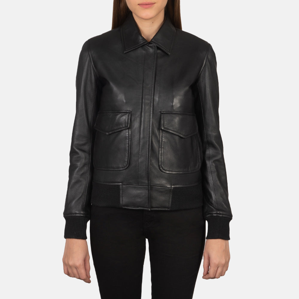Detalle de cerca of Shirt &amp; Zipper with Button Flap Hardware on Women's Westa A-2 Black Leather Bomber Jacket