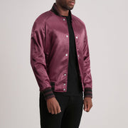 Maroon Satin Varsity Jacket - Vista trasera con ajuste entallado en hombros y bajo impecable