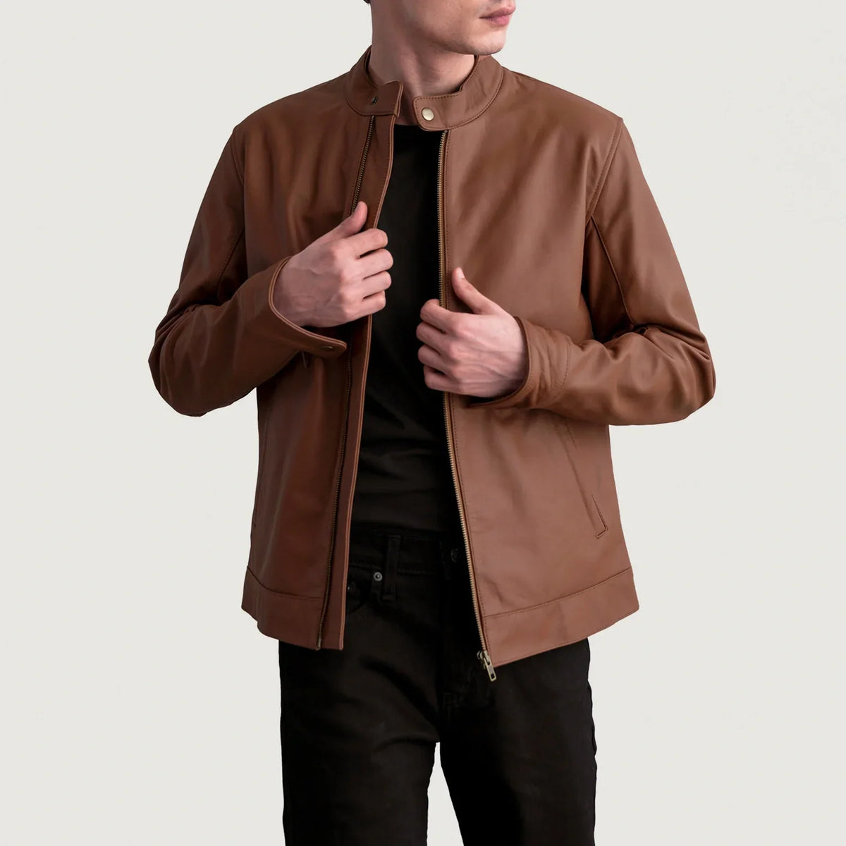 Zen Matte Marrón Chaqueta Biker de Cuero para Hombre in Matte Brown Cowhide Leather - Vista frontal y silueta a medida | Comprar online