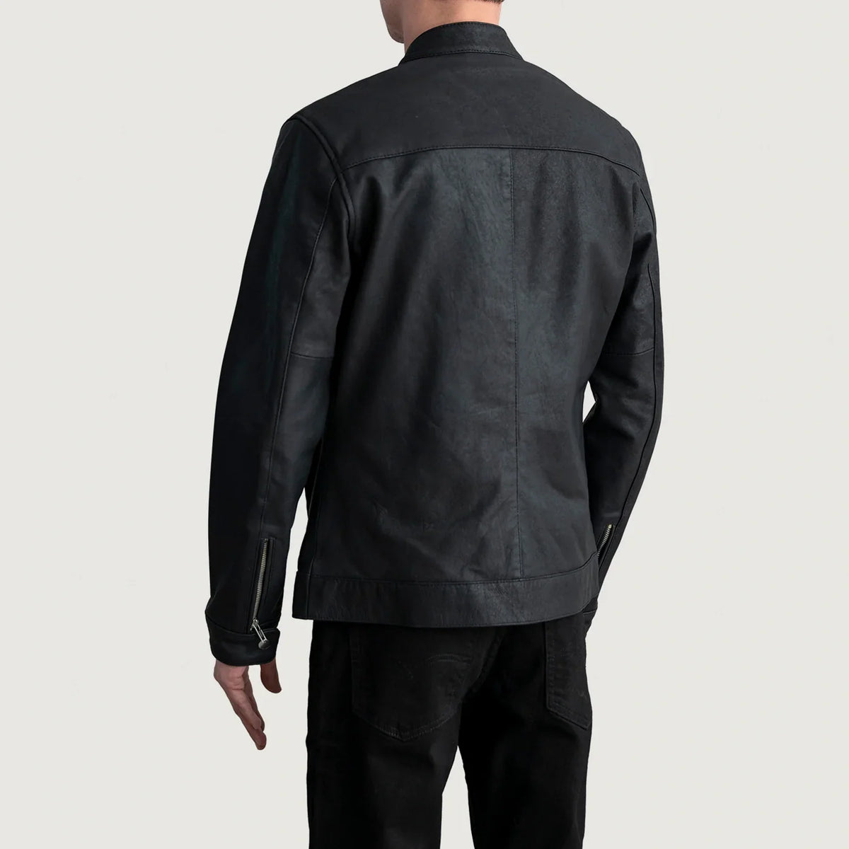Vista interior Showing Quilted Viscose Lining &amp; Dos bolsillos interiores
